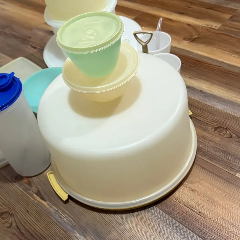 Tupperware Lot 2. Consists of 23 pieces large and small, mostly vintage. Clean.